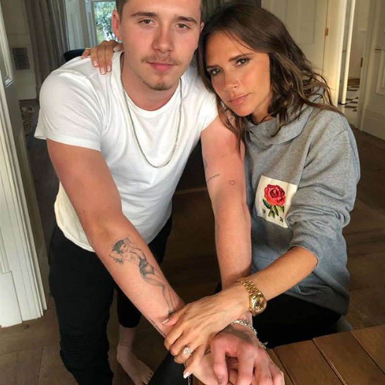 فيكتوريا بيكهام Victoria Beckham مهووسة بتنظيم حفل زفاف ابنها الأكبر بروكلين بيكهام