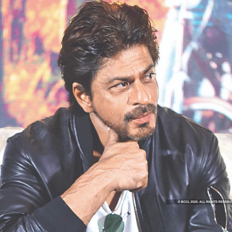 سيدهارث أناند مخرج فيلم شاروخان الجديد