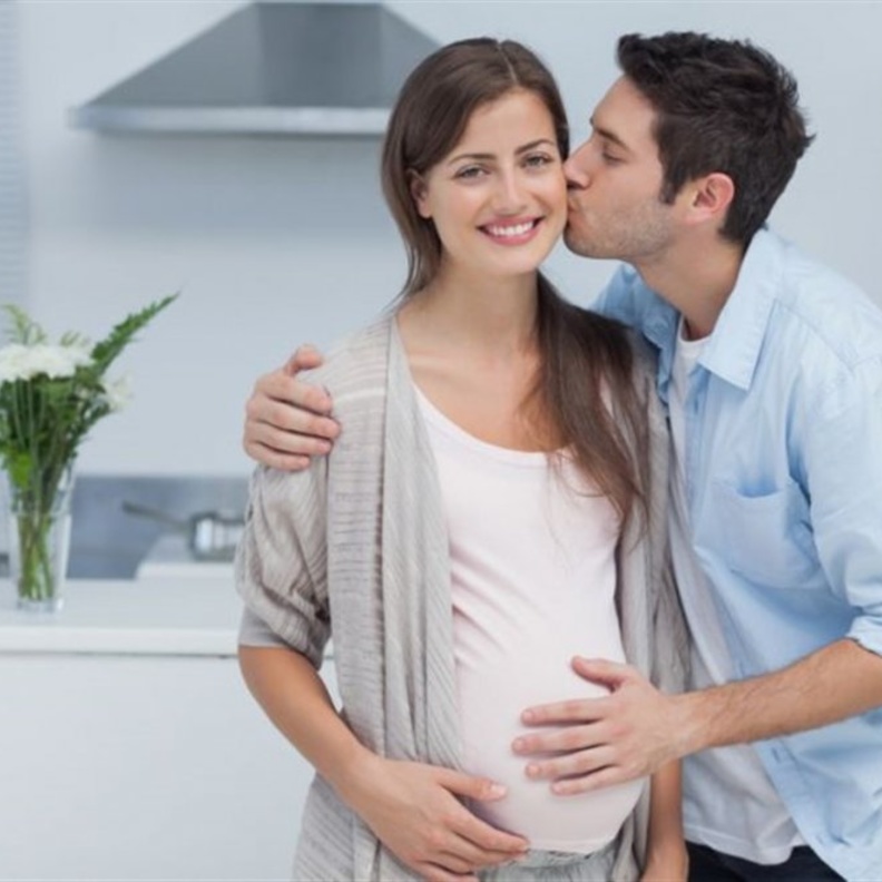 رغم انجابك الطفل الاول تذكري انك ما زلت عروساً جديدة