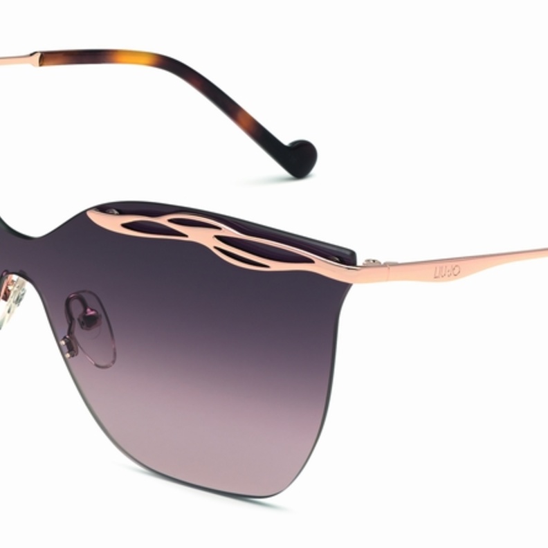 تطرح علامة "LIU JO" نظارة شمسية جديدة للنساء 