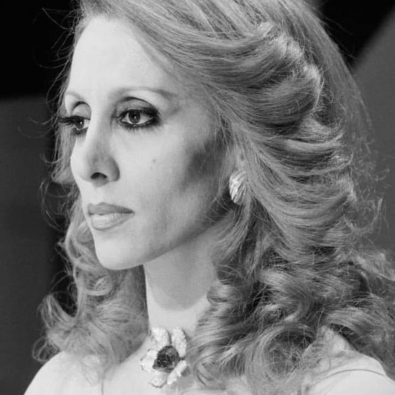 السيدة فيروز وابرز تسريحات شعرها على مر السنوات