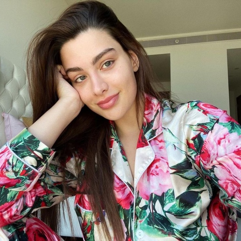 الفاشينيستا الكويتية روان بن حسين