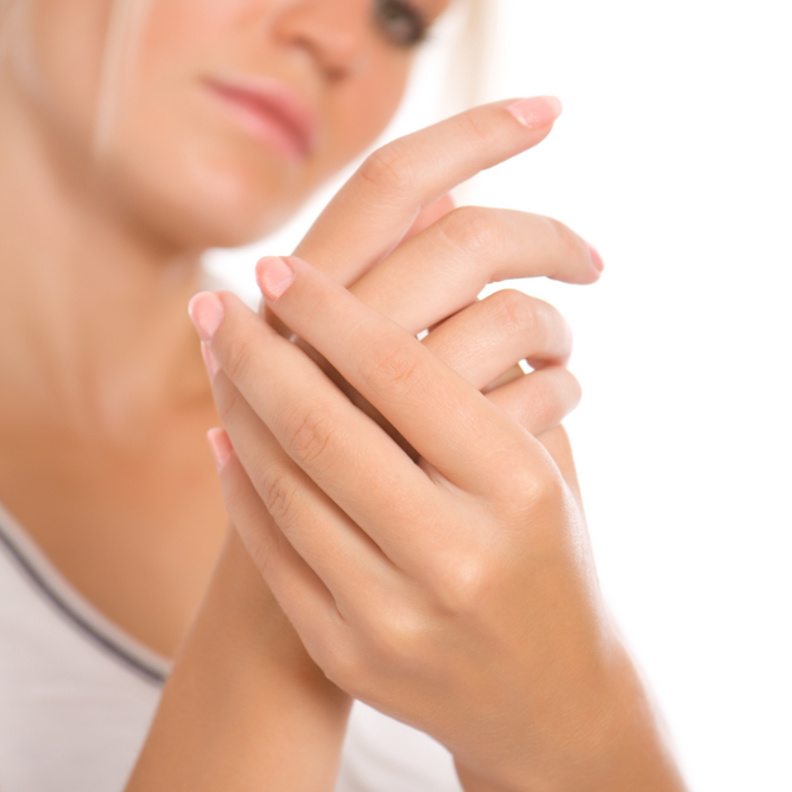 وصفات طبيعية لعلاج جفاف اليدين