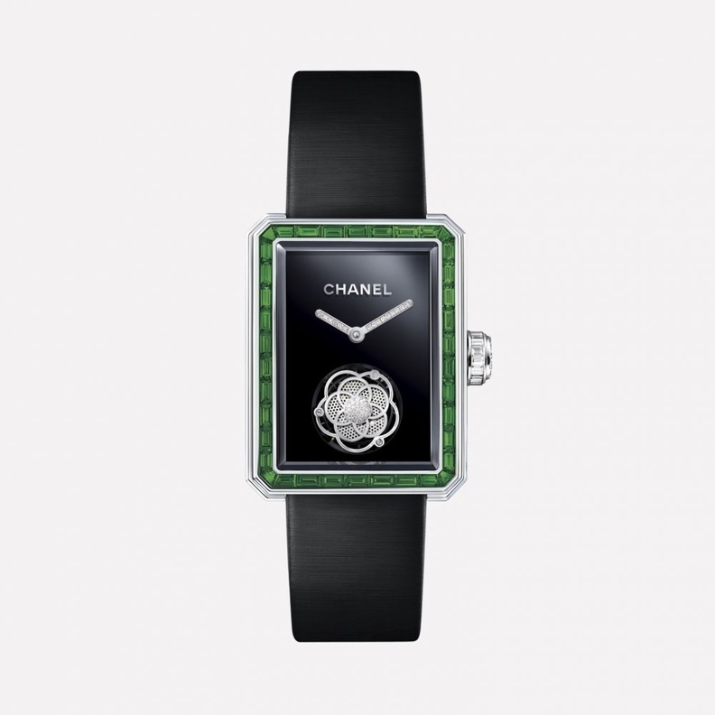  ساعة من شانيل Chanel