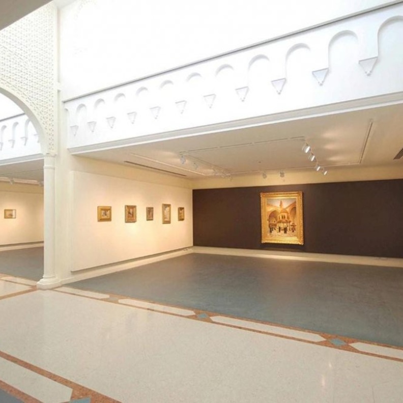 متحف الشارقة للفنون وجهة مثالية لمحبي الفن 