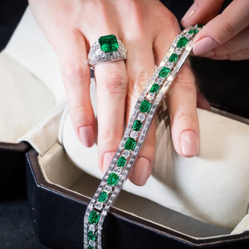 أسوارة وخاتم من علامة Picchiotti