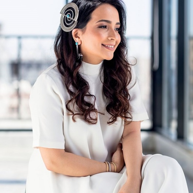 مصممة المجوهرات السعودية ليليان إسماعيل