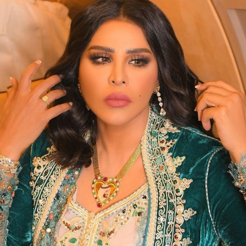 مكياج عيوم ناعم وراقي من وحي أحلام الشامسي