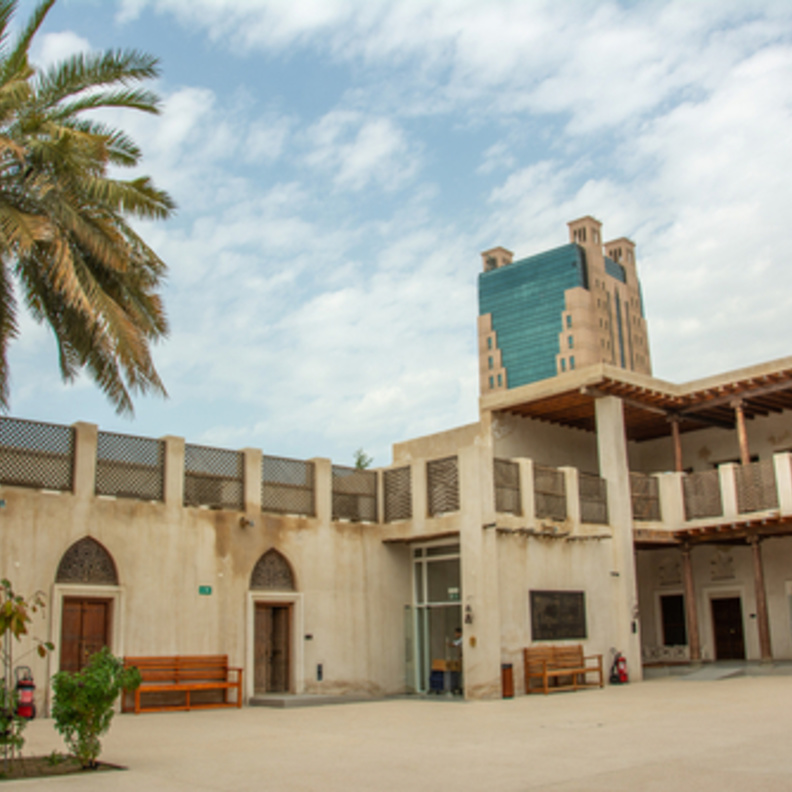 حصن الشارقة المهيب وتجربة تراثية مميزة