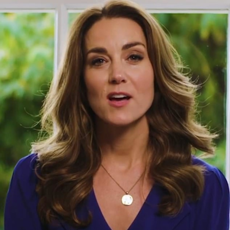 كيت ميدلتون تعيد تدوير أزياء والدتها