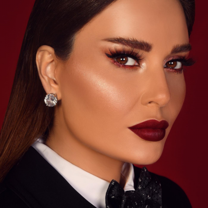 مكياج اليوم الوطني الاماراتي