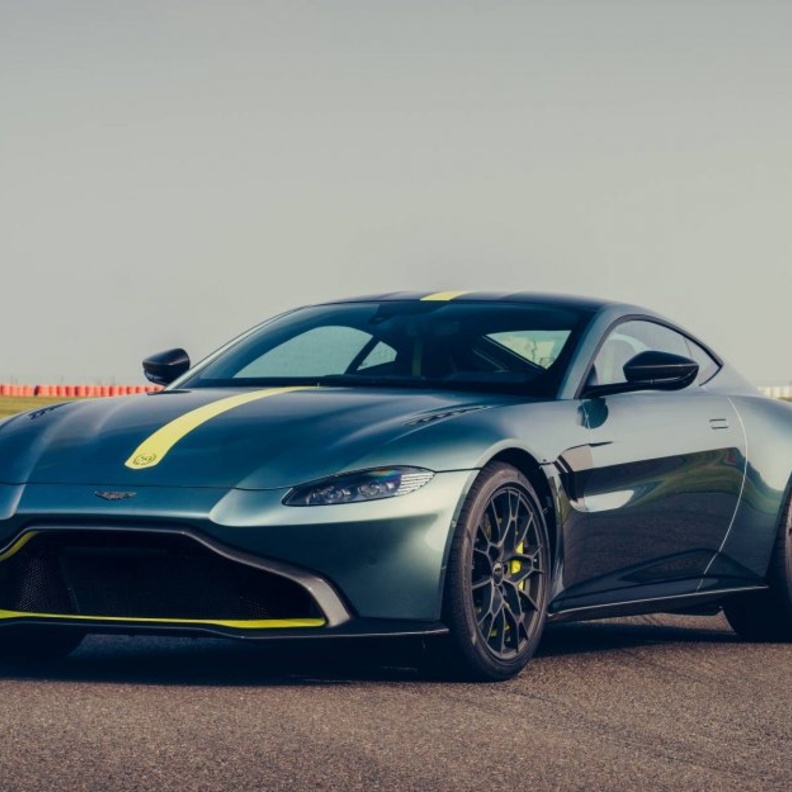 أستون مارتن تعلن سعر فانتاج رودستر