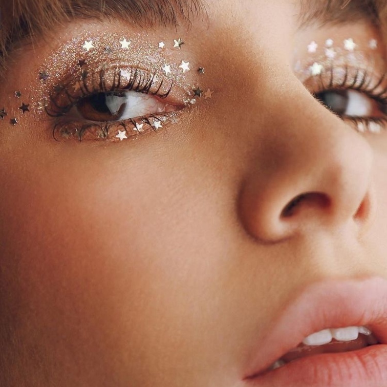 مكياج براق لمناسبات الشتاء