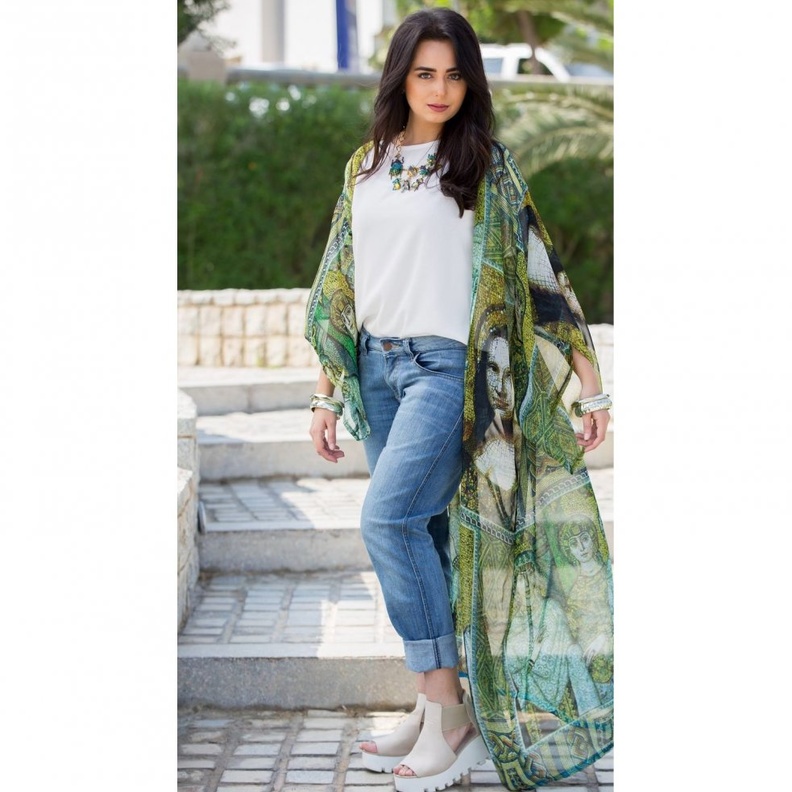  طرق تنسيق البنطلون الجينز بأسلوب حيوي على طريقة هبه مجدي