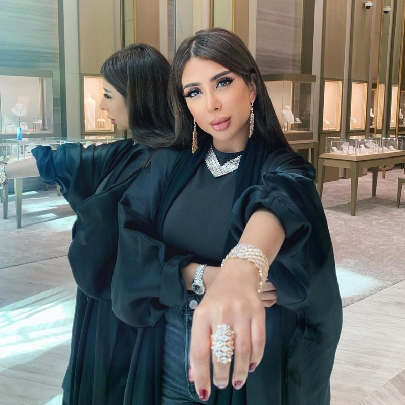 المصممة مريم الياسي