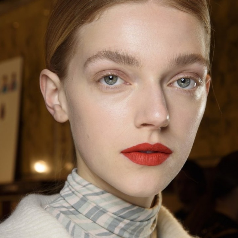 ألوان أحمر شفاه للبشرة الفاتحة 