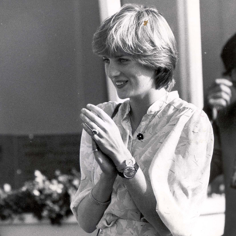 لهذا السبب.. ارتدت الأميرة ديانا ساعتين في معصمها