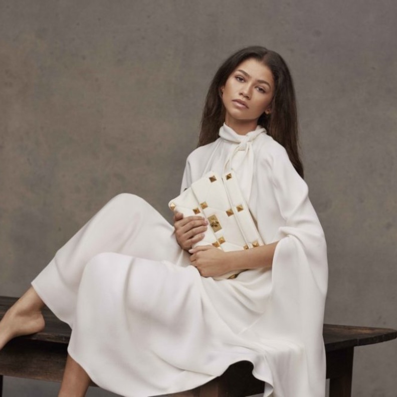 زيندايا الوجه الجديد لدار VALENTINO