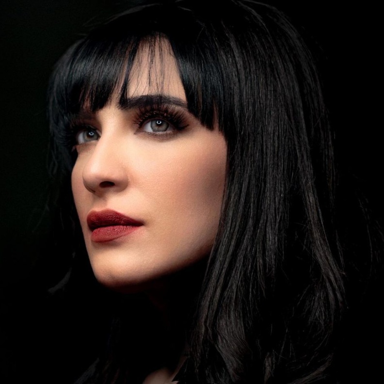 الفنانة هبة الدري