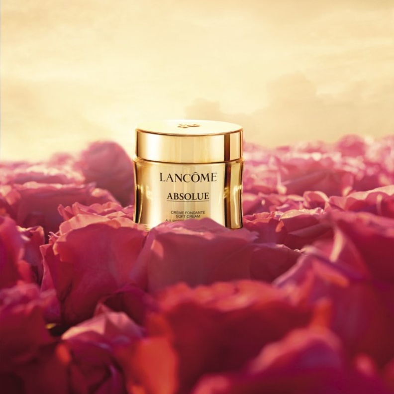 Absolue.. تركيبة مبتكرة للعناية بالبشرة من Lancôme