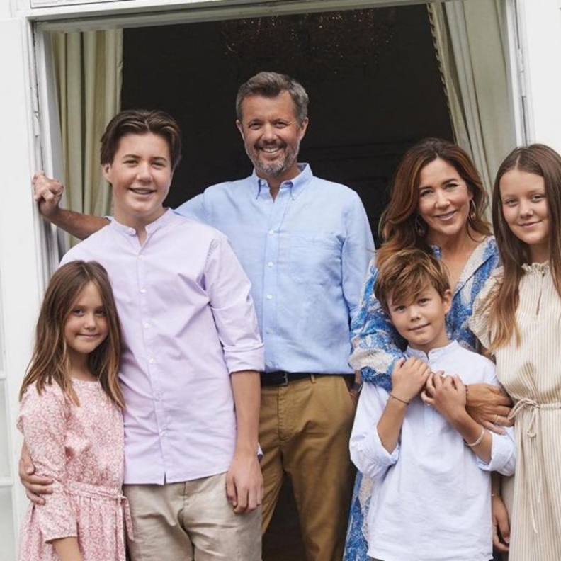 عزل عائلة ولي عهد الدنمارك بسبب فيروس كورونا