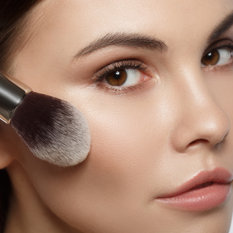 نصائح جمالية لمكياج البشرة الجافة في فصل الشتاء