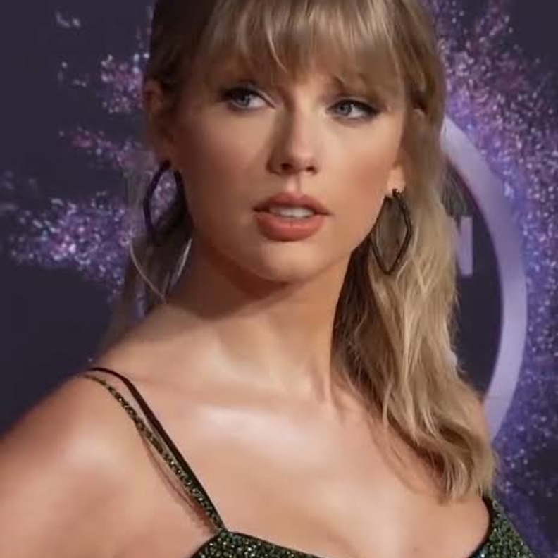 تايلور سويفت