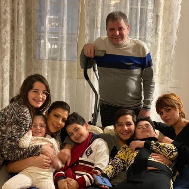 عائلة أصالة وأيمن الذهبي