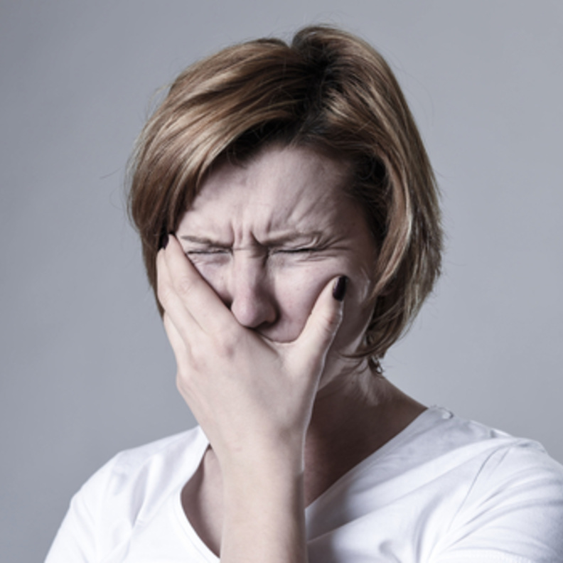 ماهي أعراض شلل بيل وما أسبابه