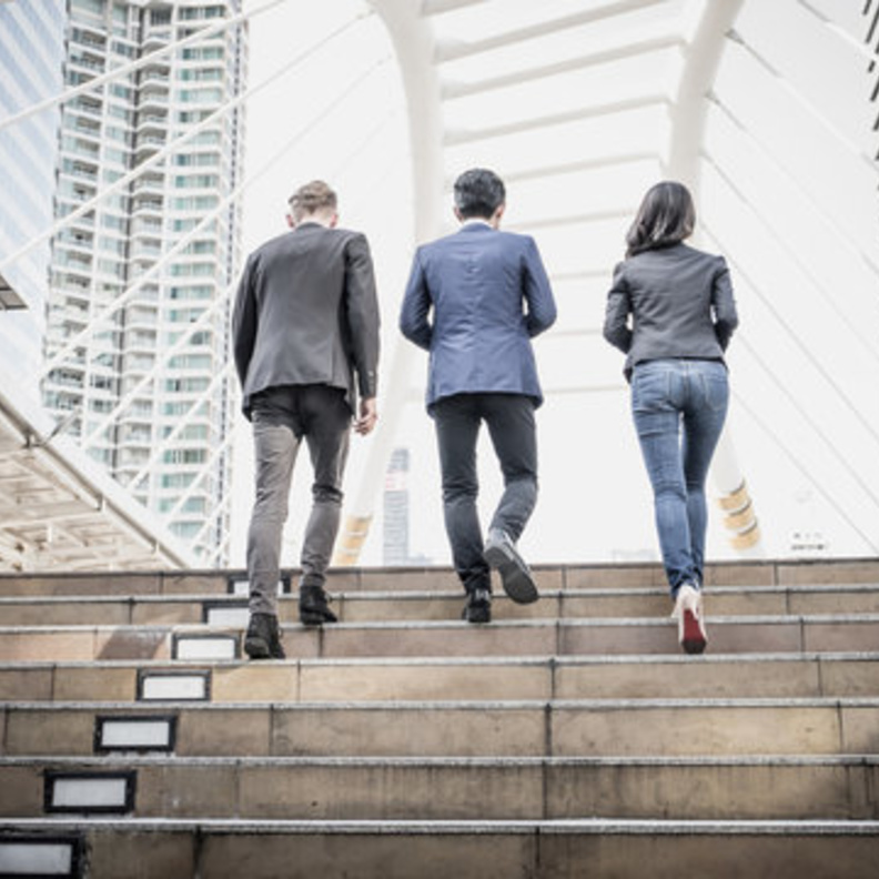 كيف يكشف صعود السلالم عن صحة القلب