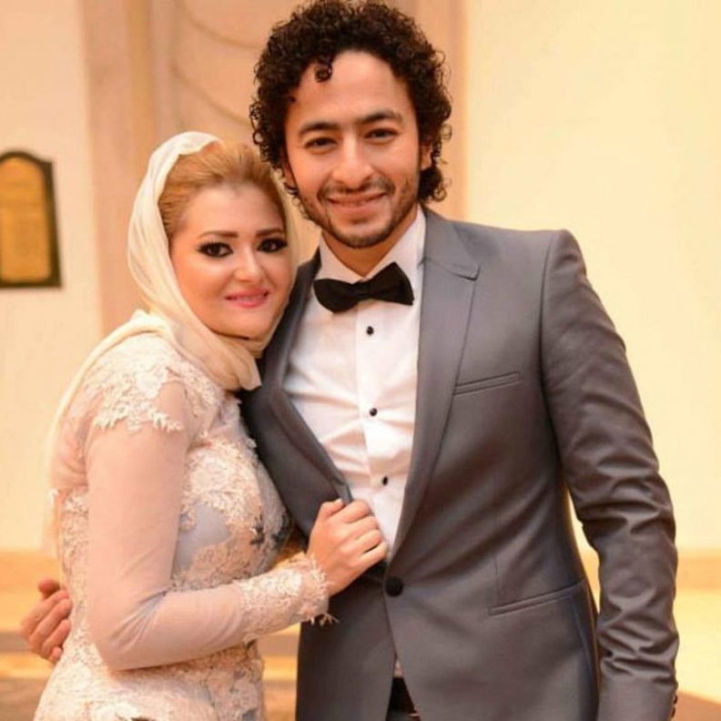 حمادة هلال وزوجته