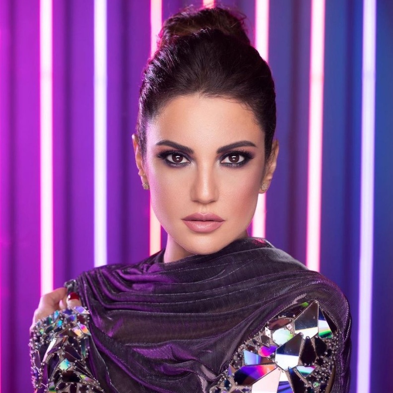 مكياج عيون ناعم وبنفسجي من وحي درة زروق