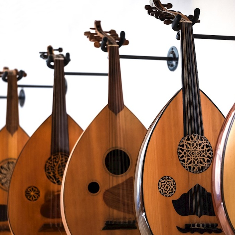 بيت العود العربي دليلك لمعرفة أصول آلة العود - المصدر ثقافة أبوظبي