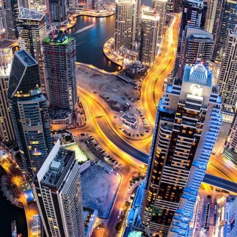 العطلات الرسمية للعاملين في القطاعين الحكومي والخاص في الإمارات لعامي 2021 و2022 