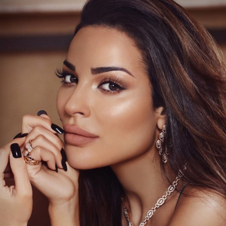 مكياج مثالي يناسب صاحبات البشرة السمراء من وحي نادين نسيب نجيم