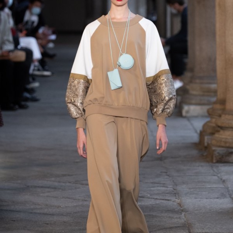 إطلاق مجموعة Max Mara لموسم ربيع وصيف 2021