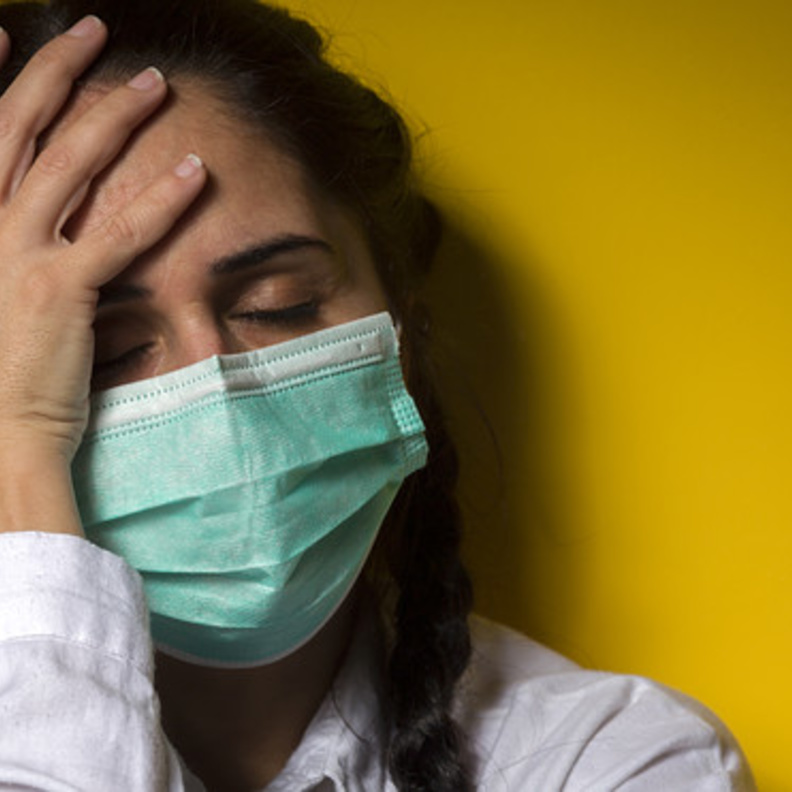 دراسة: علاقة كورونا بنزيف الدماغ