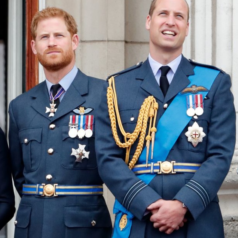 الأميران هارى وويليام يتبادلان الهدايا فى "هدنة" نهاية العام