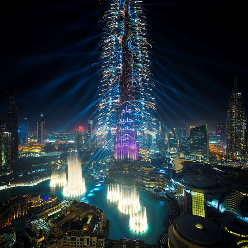 دبي تنظم أول احتفال لرأس السنة افتراضيا عبر تطبيق زووم