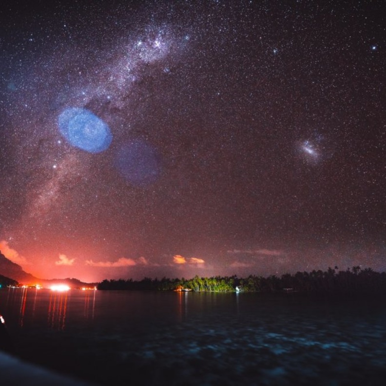  التنزه في هواهين - Cosmic Timetraveler