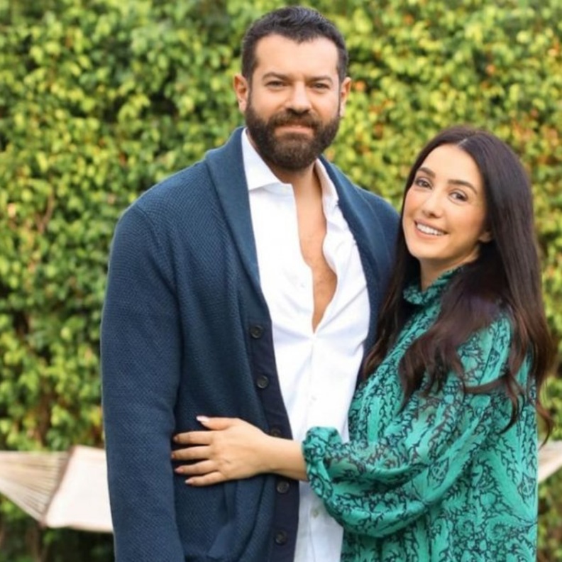 كندة علوش وعمرو يوسف