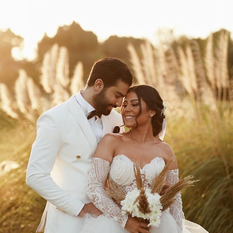 حازم ايهاب وعروسته