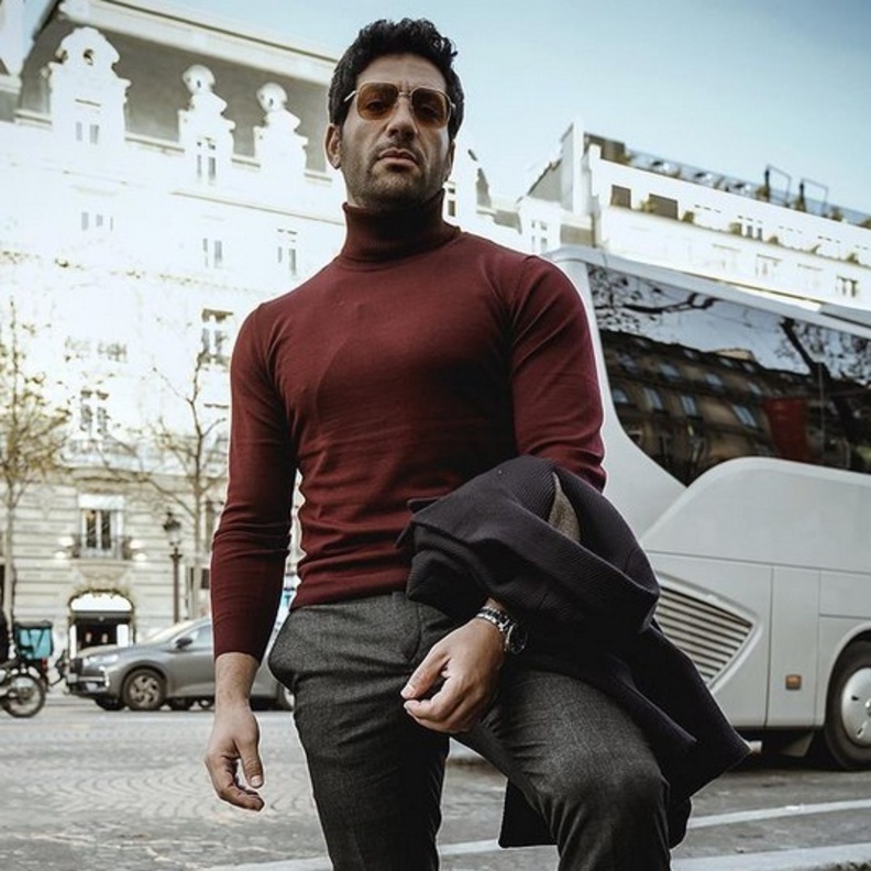 برنامج "إنت مين"