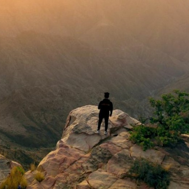  أبرز مواقع ممارسة رياضة الهايكنج في موسم شتاء السعودية
