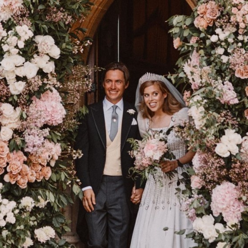 الأميرة بياتريس تخطط لإقامة حفل زفاف ثاني