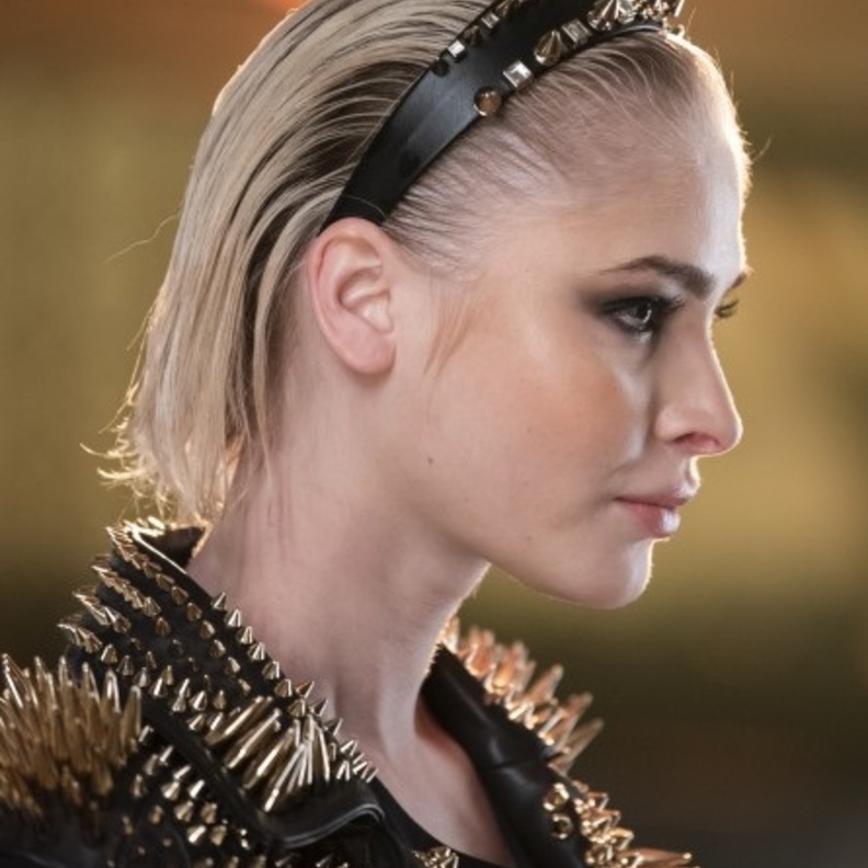 تسريحات شعر راس السنة 2021