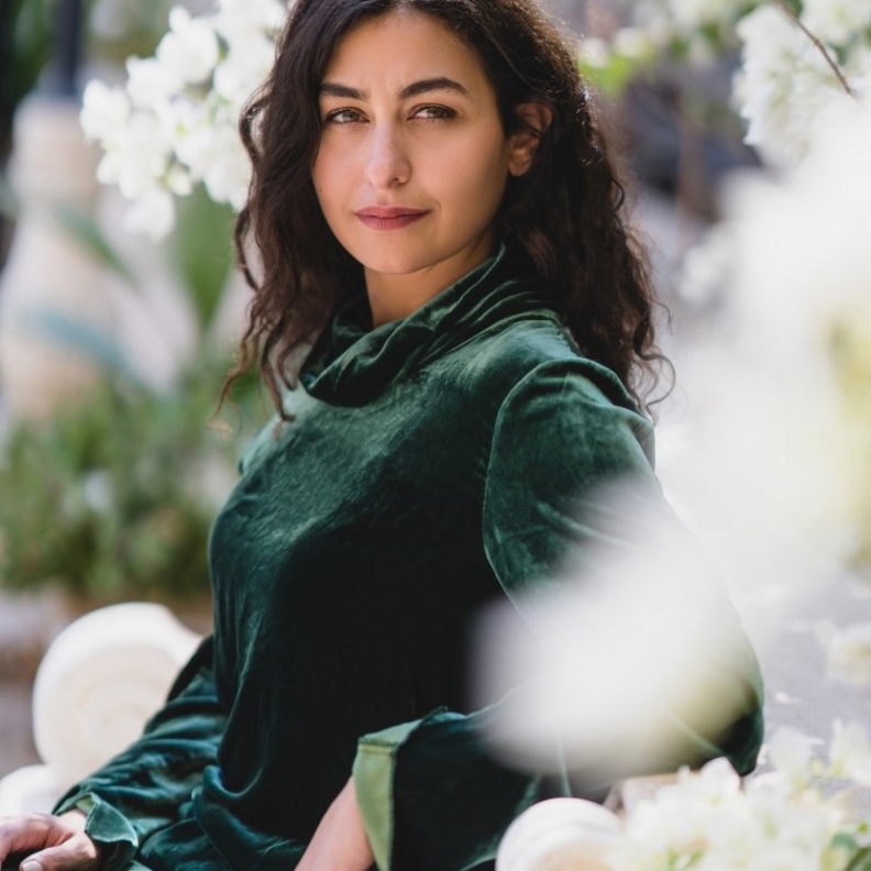 الكاتبة والمخرجة السعودية شهد أمين