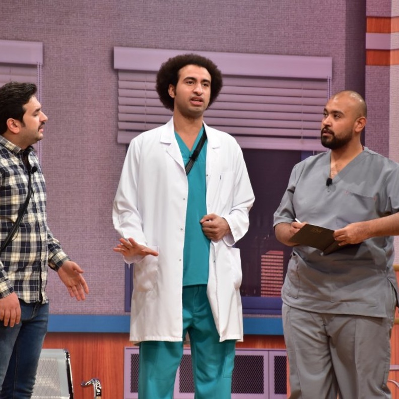 مسرحية ورطة عائلية