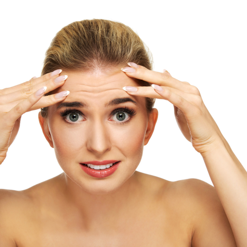 عملية شد الجبهة تساعد على التخلص من التجاعيد