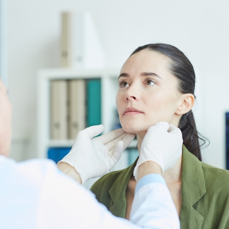  هل تورم العقد الليمفاوية يدل على الاصابة بفيروس كورونا الجديد